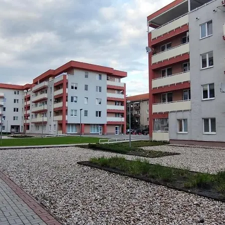 2 Izbovy Byt 60m2 V Centre Na Bakossovej, 24h Self Checkin Apartmán *