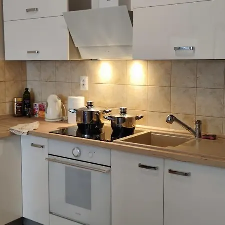 2 Izbovy Byt 60m2 V Centre Na Bakossovej, 24h Self Checkin *